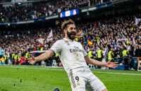 Napoli bán Osimhen cho PSG với giá 120 triệu euro